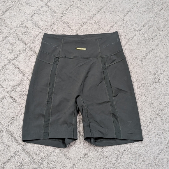 Gymshark Shorts Womens XS Green Whitney Simmons V3 Mesh Bike Train - Picture 1 of 7